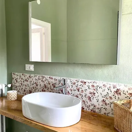 La Corte Sul - Pietro